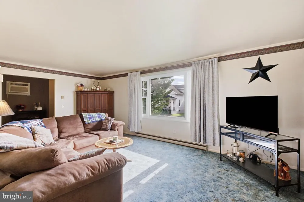 3227 HOBSON STREET Whitehall, PA 18052
