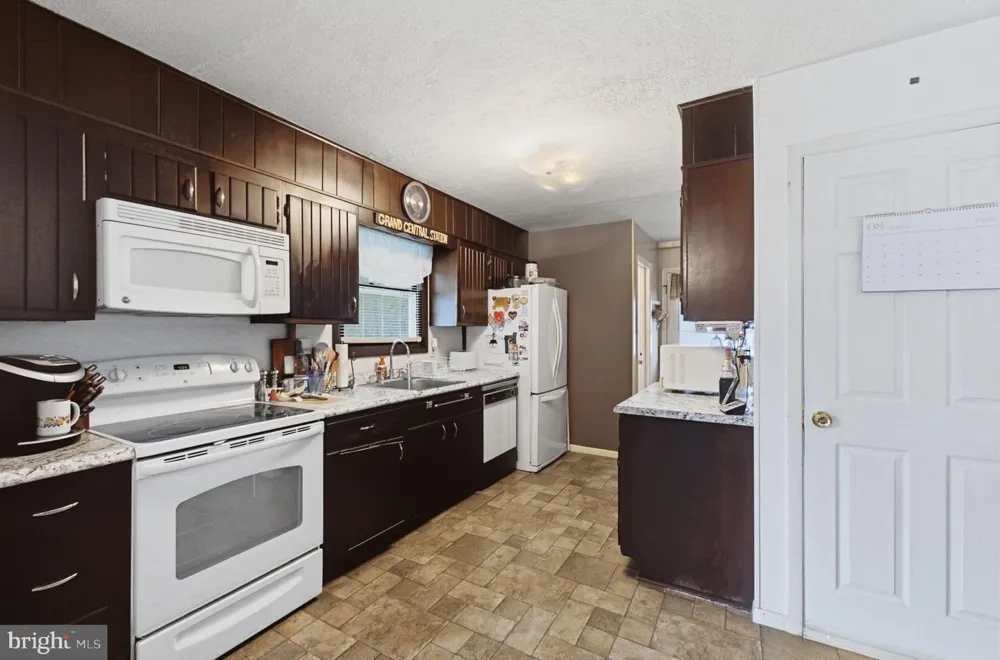 3227 HOBSON STREET Whitehall, PA 18052