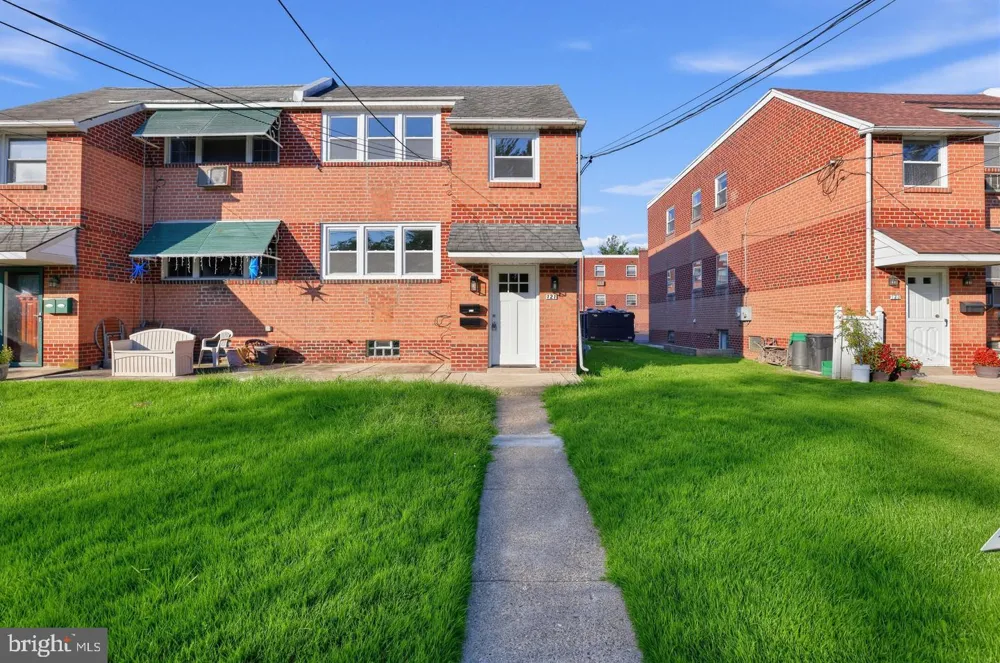 121 RUTLEDGE AVENUE #APT B Folsom, PA 19033