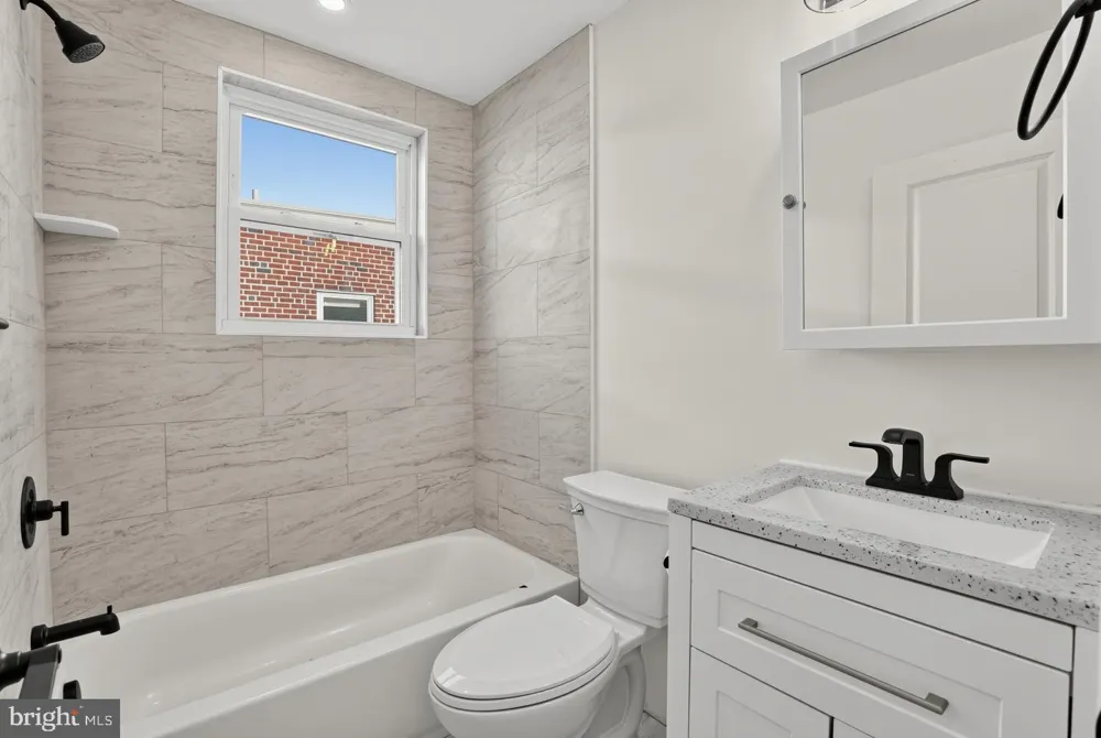 121 RUTLEDGE AVENUE #APT B Folsom, PA 19033
