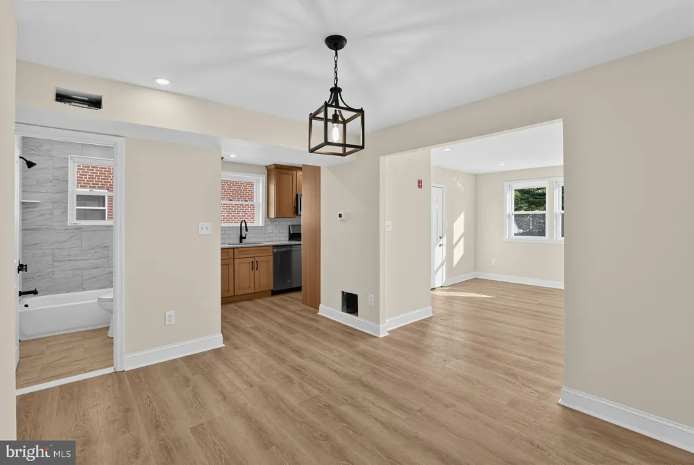 121 RUTLEDGE AVENUE #APT B Folsom, PA 19033