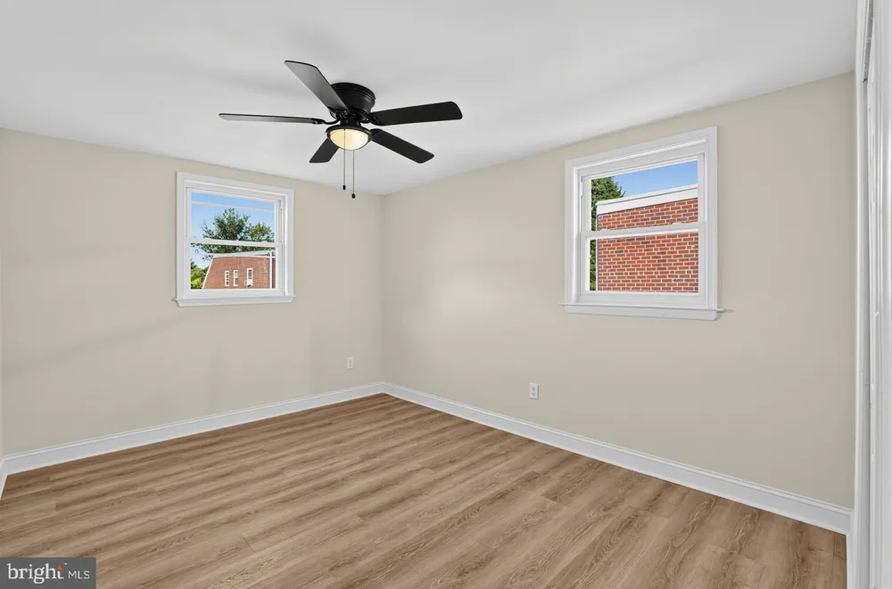 121 RUTLEDGE AVENUE #APT B Folsom, PA 19033