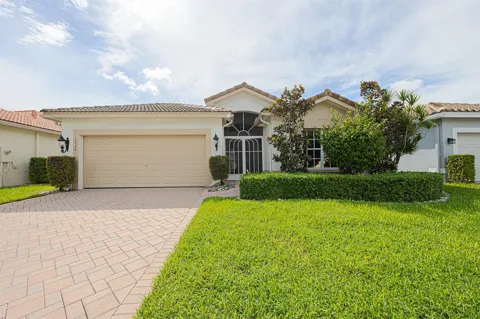 10394 UTOPIA CIRCLE E