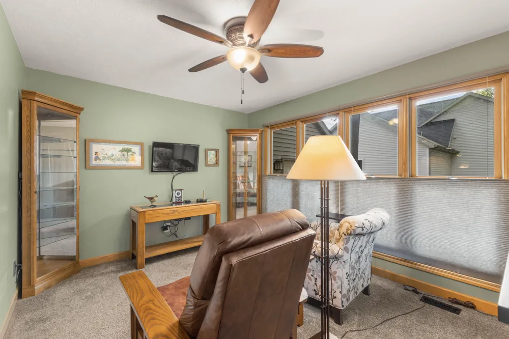 15387 Sundew Street Grand Haven, MI 49417