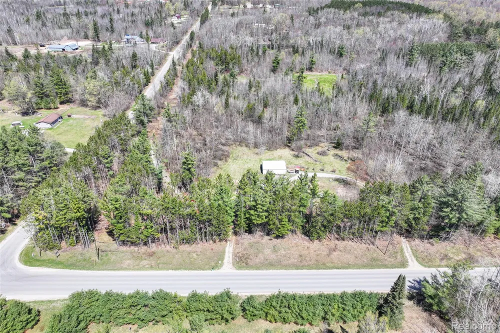 958 W Miller Road Elmer Township, MI 48647