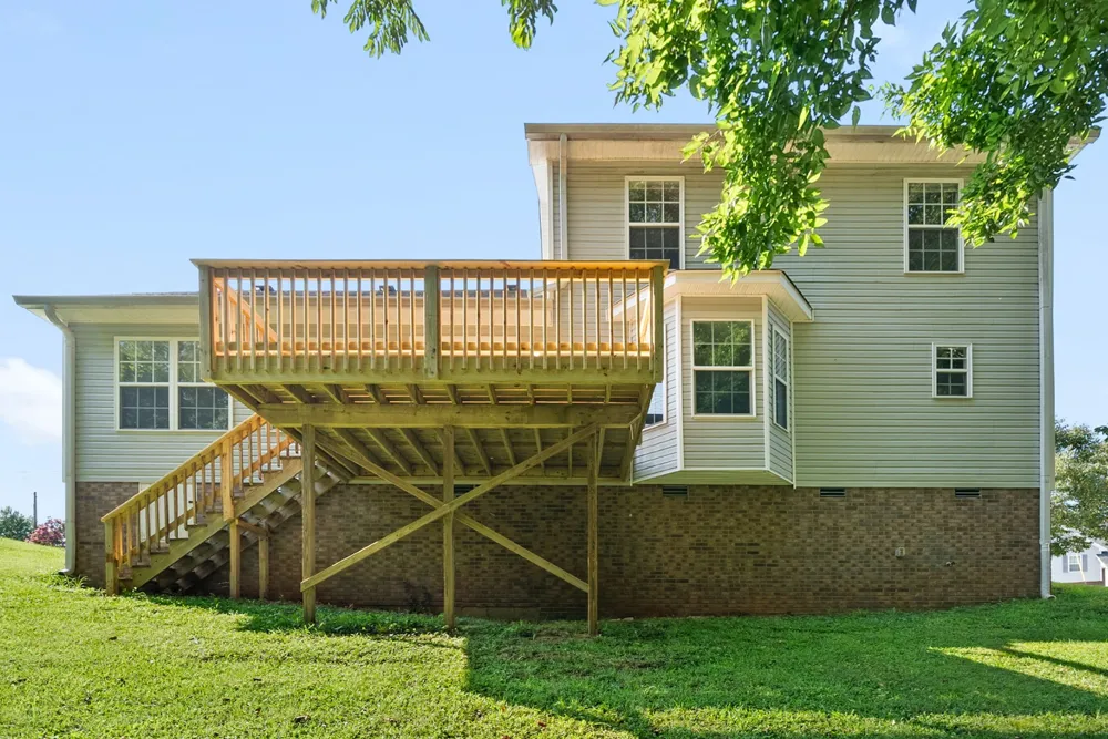 79 West Dr Clarksville, TN 37040