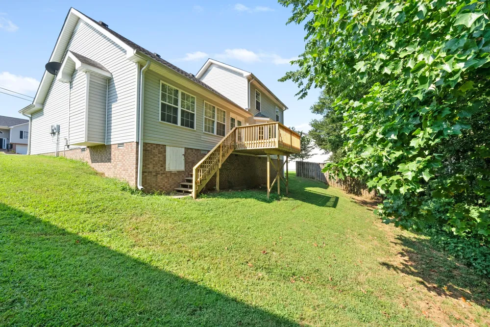 79 West Dr Clarksville, TN 37040
