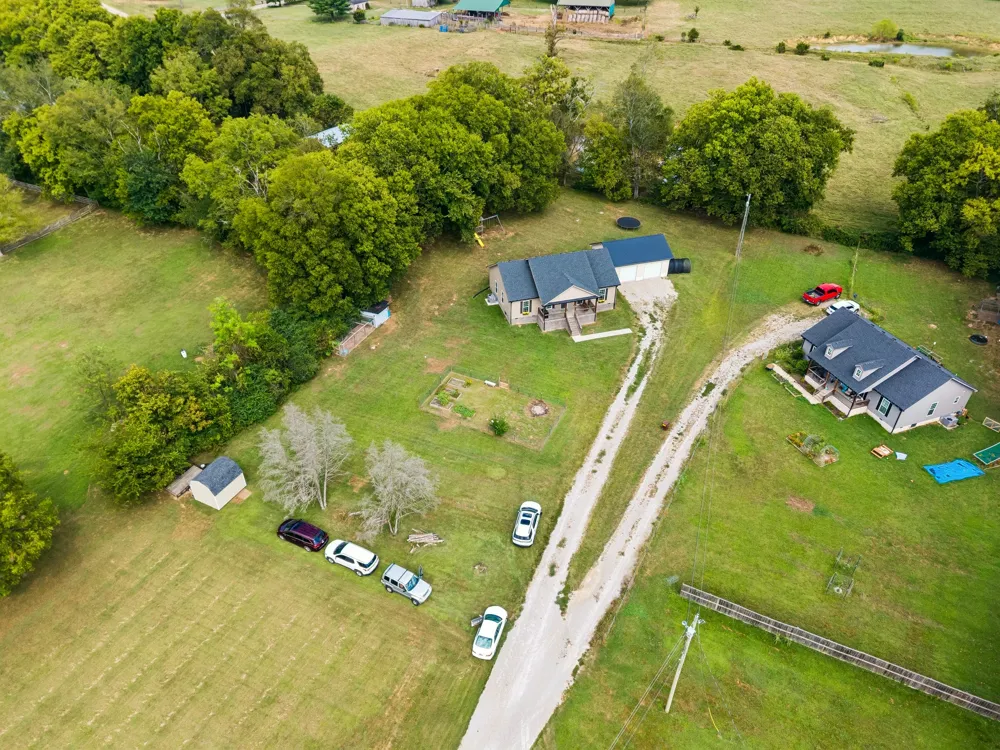 5001 Timothy Ln Columbia, TN 38401