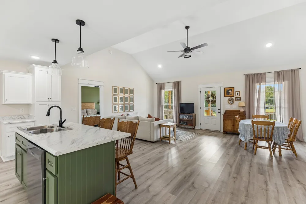 5001 Timothy Ln Columbia, TN 38401