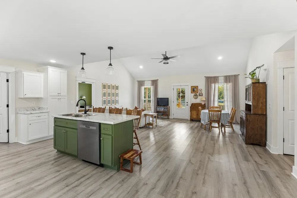 5001 Timothy Ln Columbia, TN 38401
