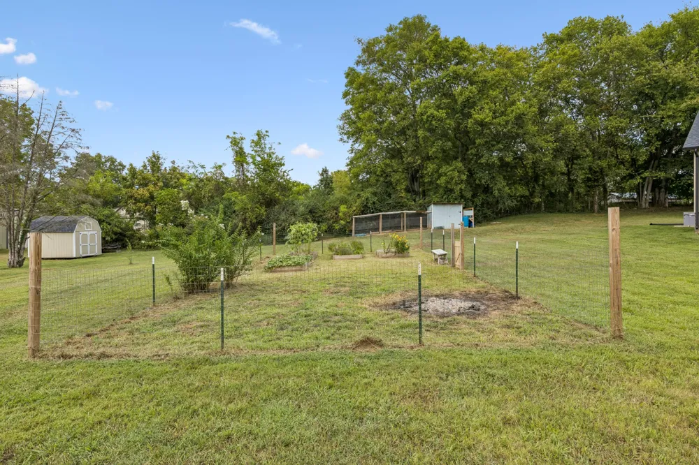 5001 Timothy Ln Columbia, TN 38401