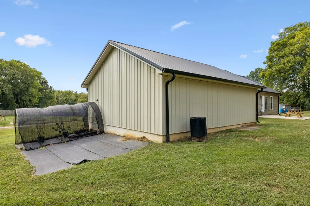 5001 Timothy Ln Columbia, TN 38401