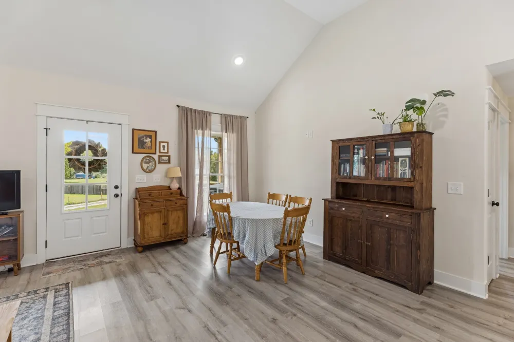 5001 Timothy Ln Columbia, TN 38401