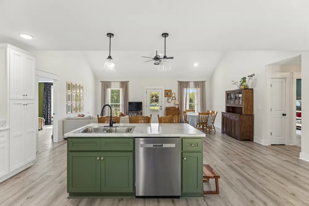 5001 Timothy Ln Columbia, TN 38401