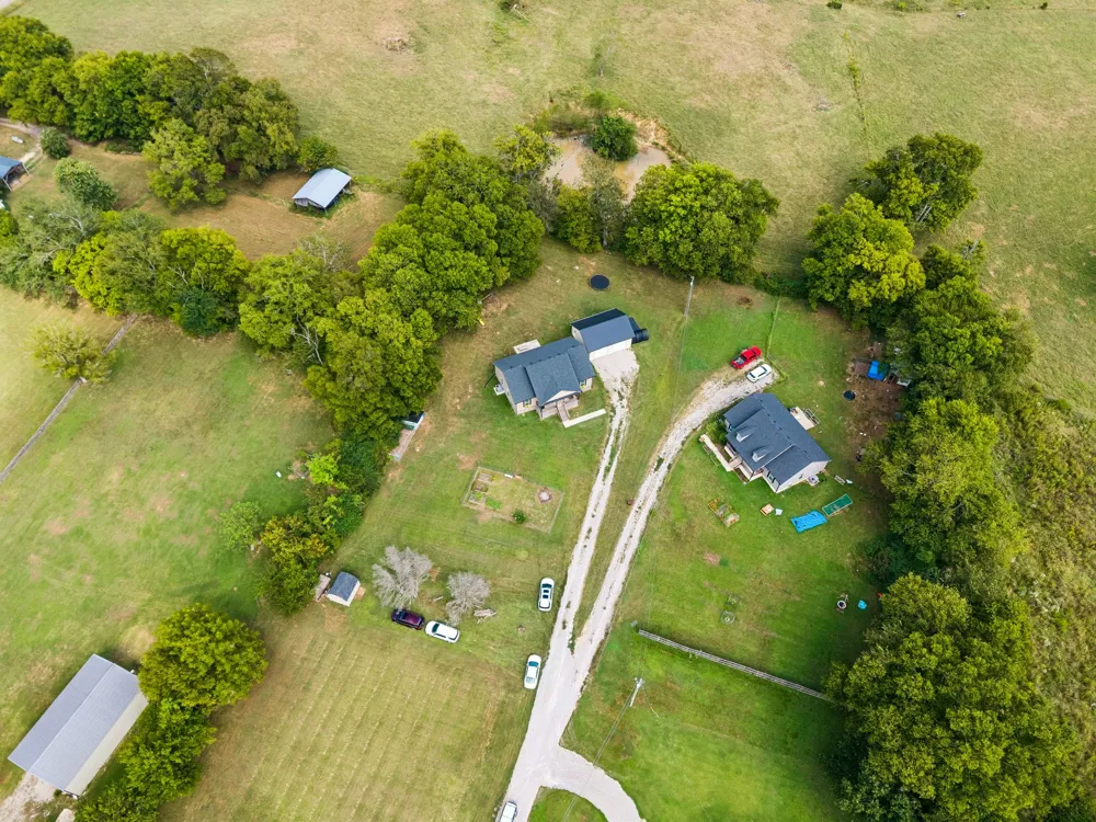 5001 Timothy Ln Columbia, TN 38401