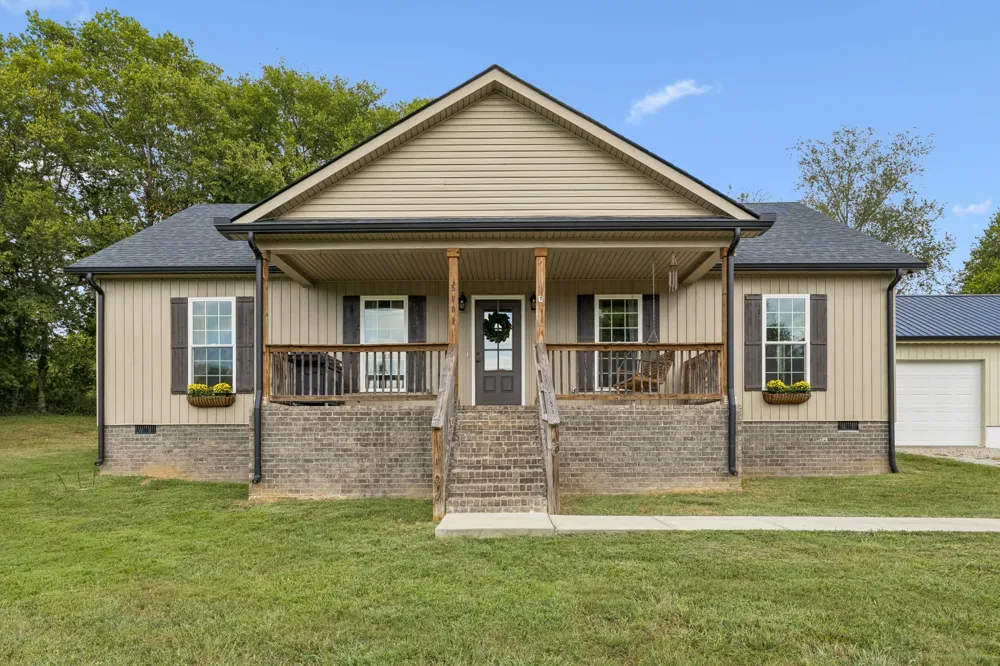 5001 Timothy Ln Columbia, TN 38401