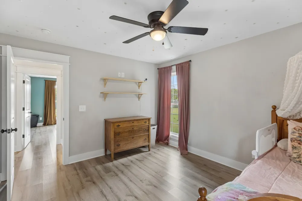 5001 Timothy Ln Columbia, TN 38401