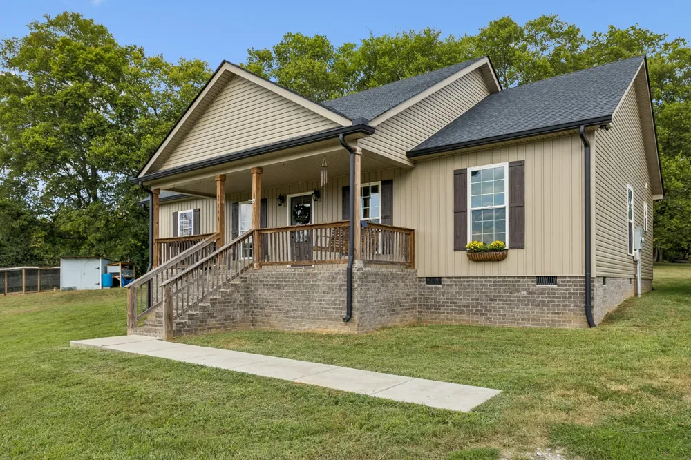 5001 Timothy Ln Columbia, TN 38401