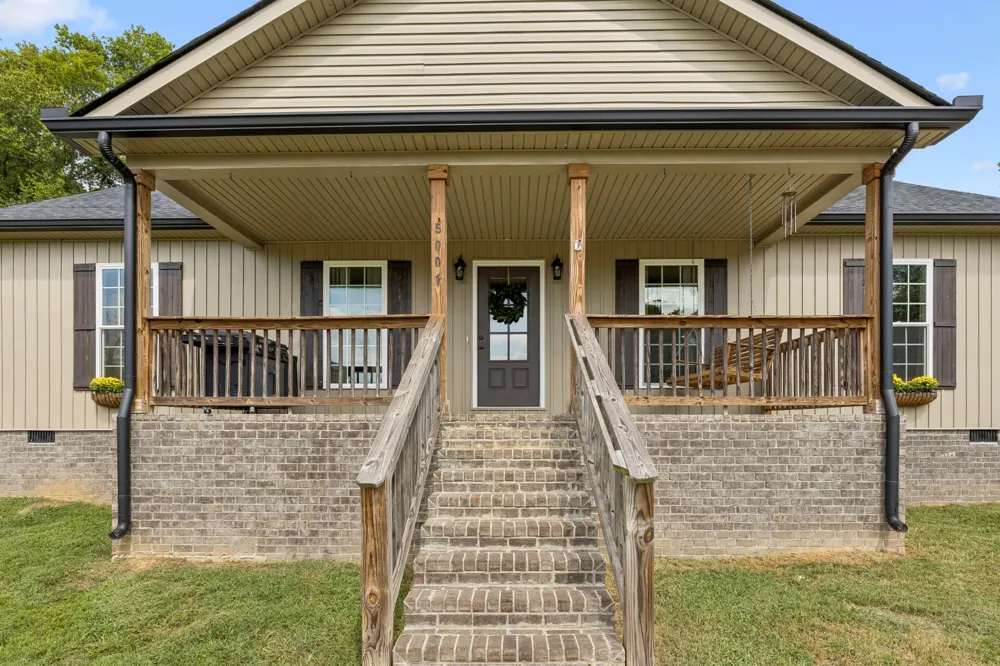 5001 Timothy Ln Columbia, TN 38401