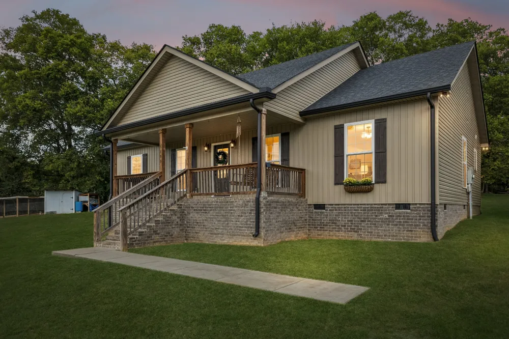 5001 Timothy Ln Columbia, TN 38401