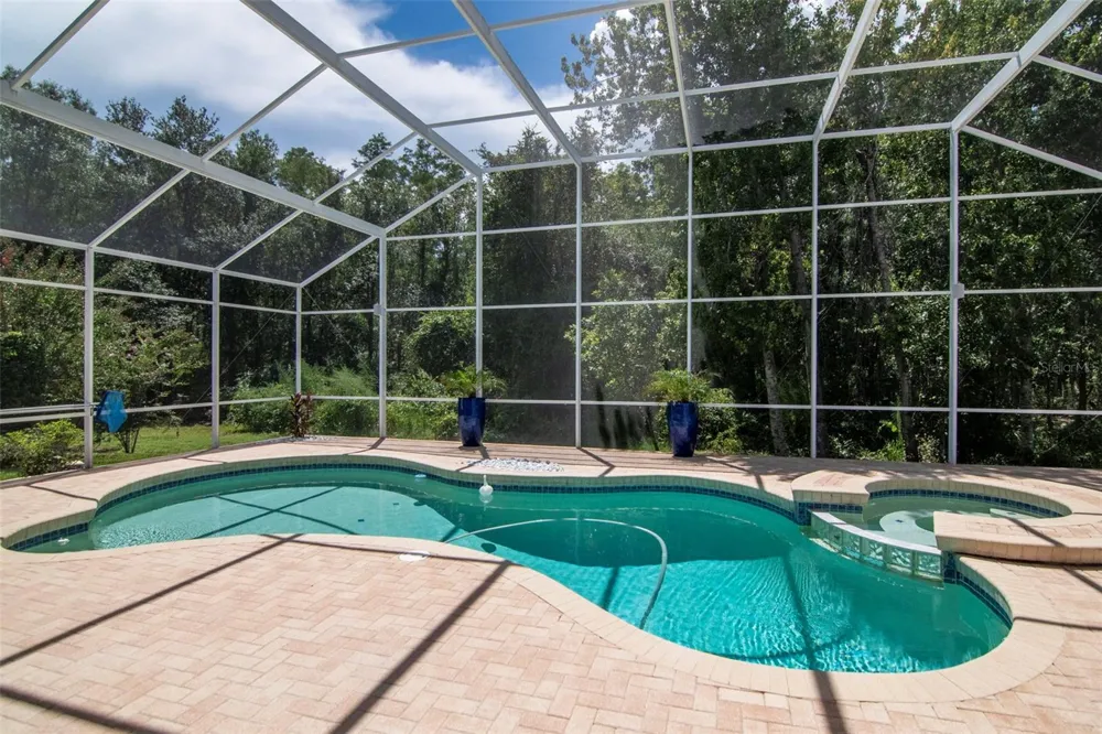 10017 KINGSHYRE WAY Tampa, FL 33647