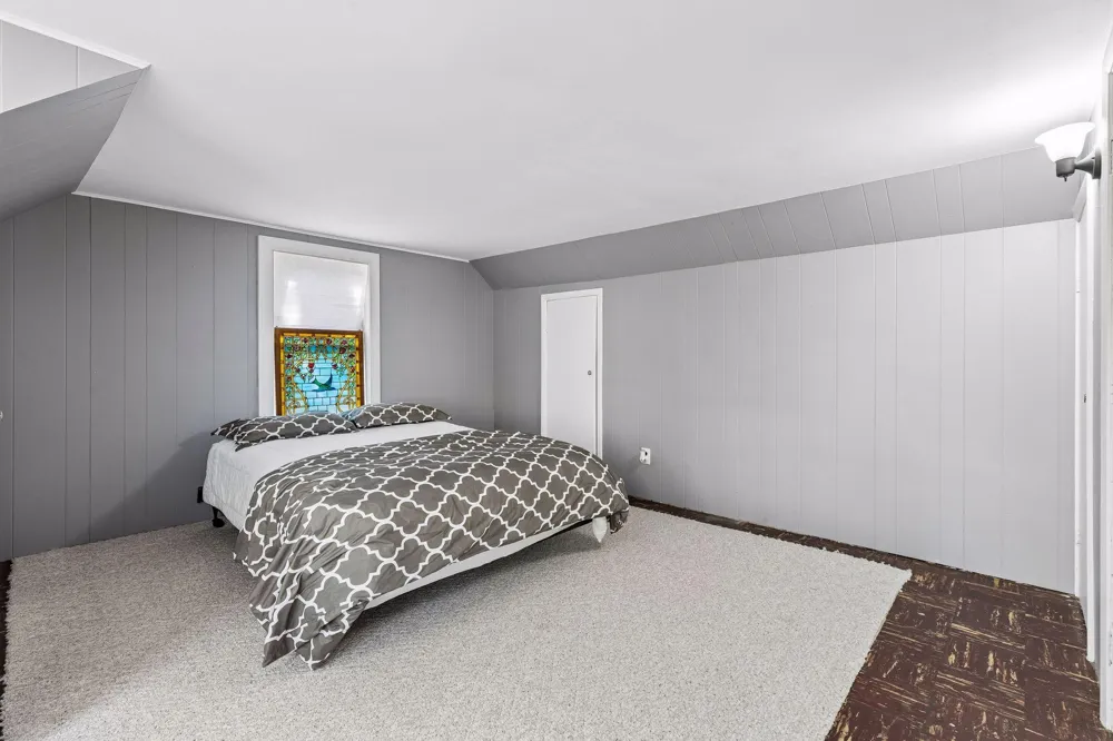 5329 Bryant Street Maple Plain, MN 55359