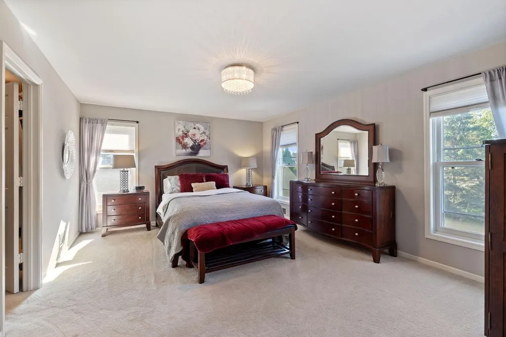 4086 Deerwood Trail Eagan, MN 55122