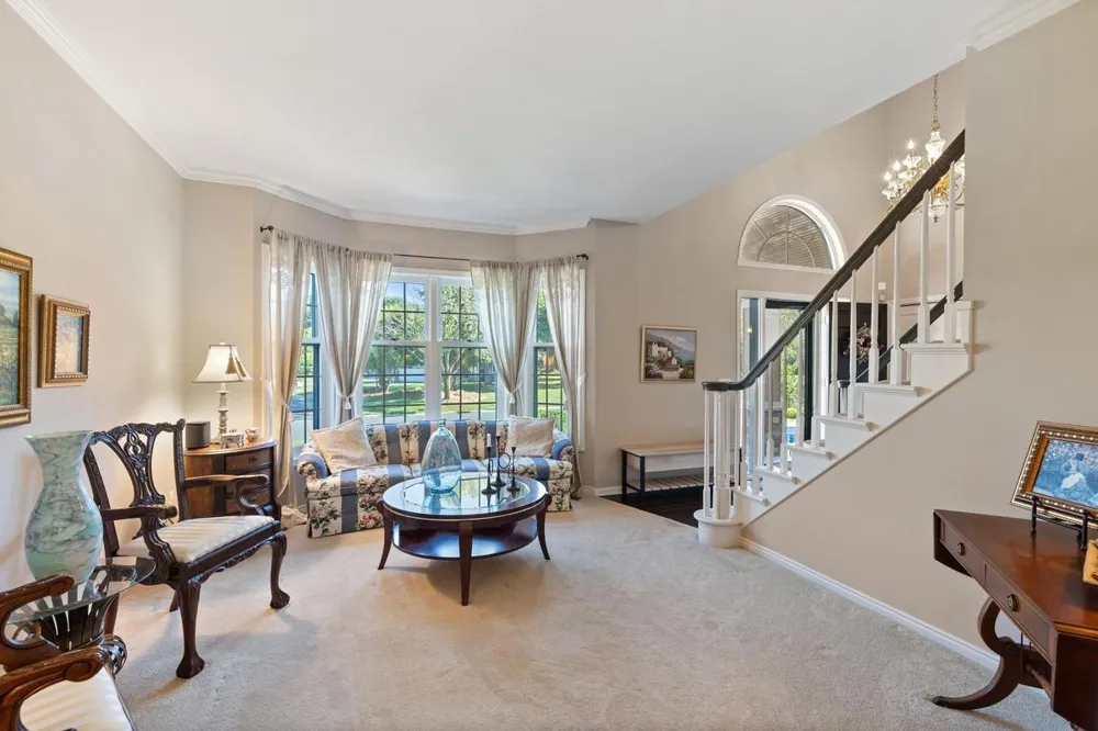 4086 Deerwood Trail Eagan, MN 55122