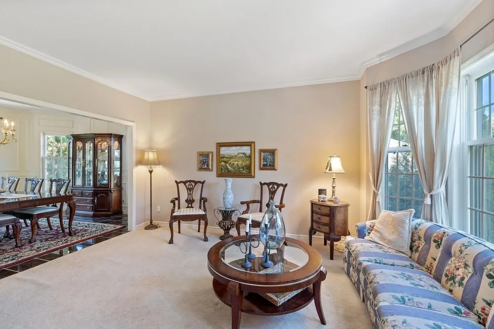 4086 Deerwood Trail Eagan, MN 55122