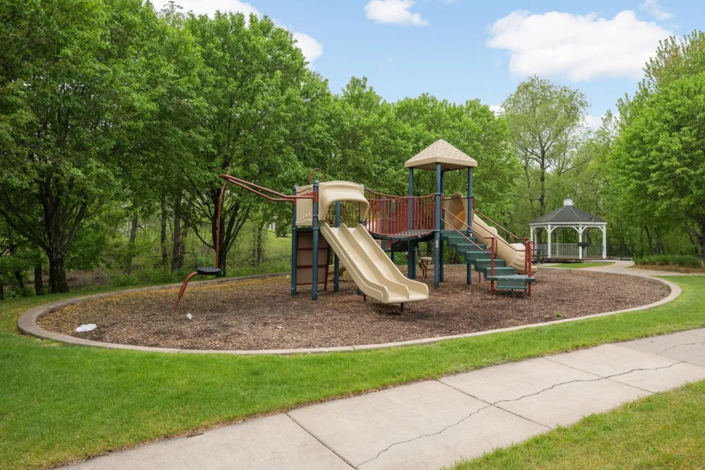 6603 Olive Lane Maple Grove, MN 55311
