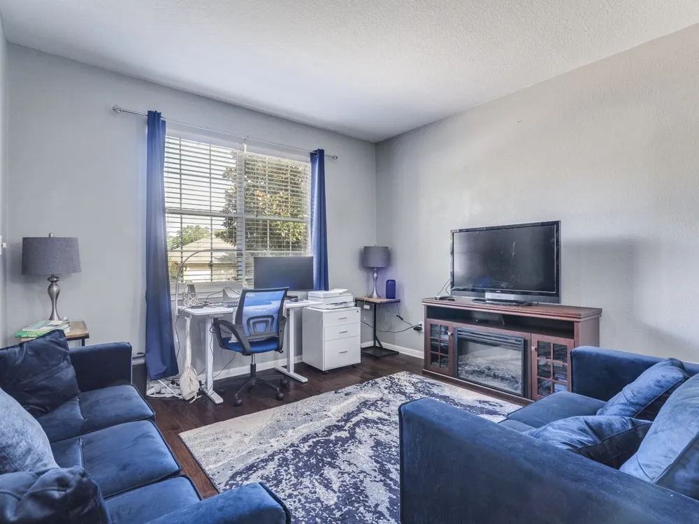 165 Oxford Drive Kyle, TX 78640