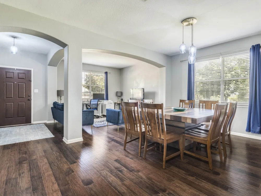 165 Oxford Drive Kyle, TX 78640