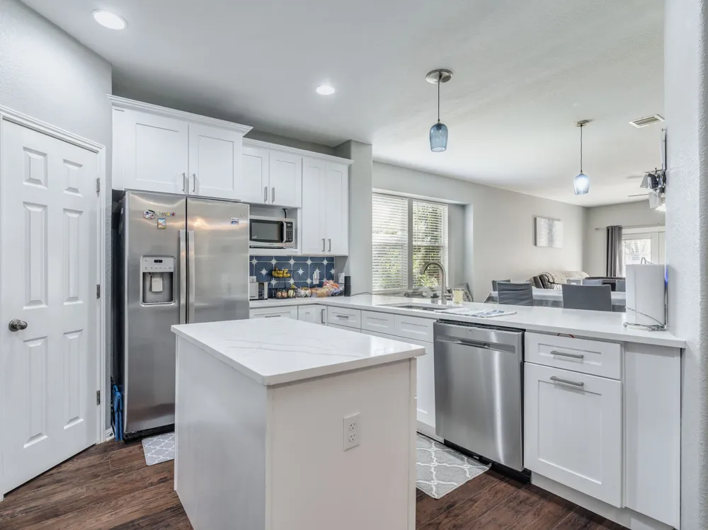 165 Oxford Drive Kyle, TX 78640