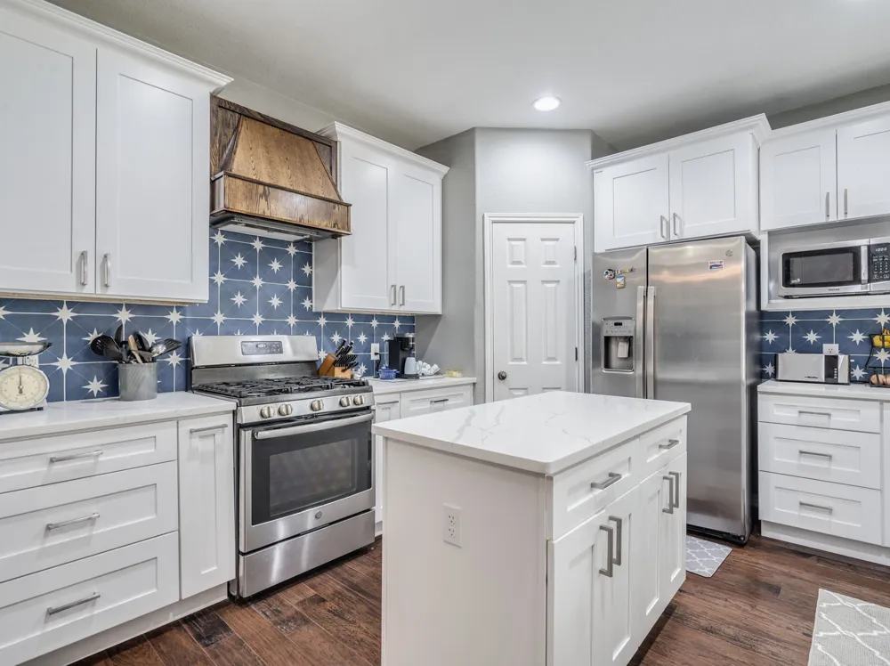 165 Oxford Drive Kyle, TX 78640