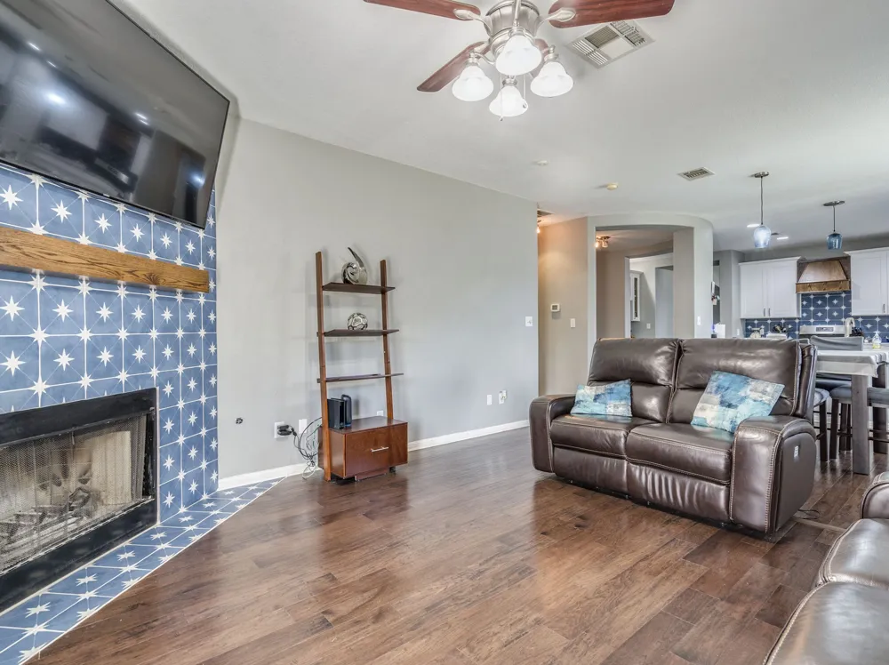 165 Oxford Drive Kyle, TX 78640