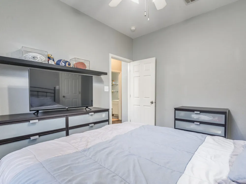 165 Oxford Drive Kyle, TX 78640