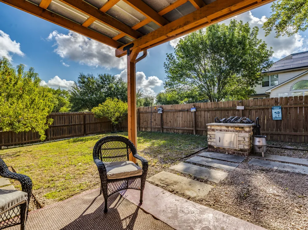 165 Oxford Drive Kyle, TX 78640