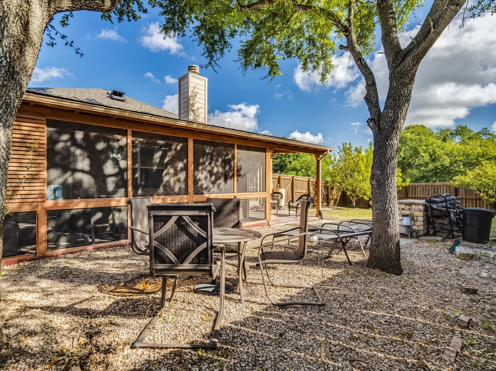 165 Oxford Drive Kyle, TX 78640