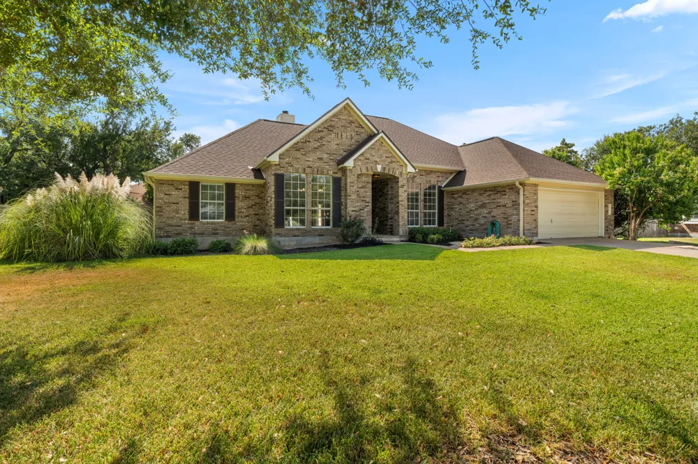819 Blue Spring Circle Round Rock, TX 78681