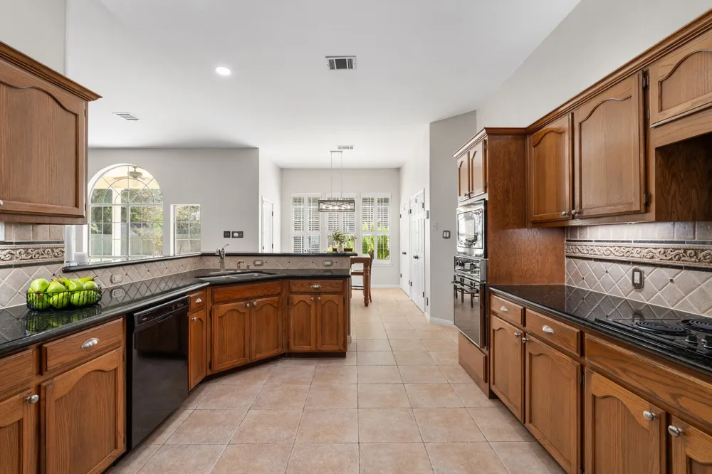 819 Blue Spring Circle Round Rock, TX 78681