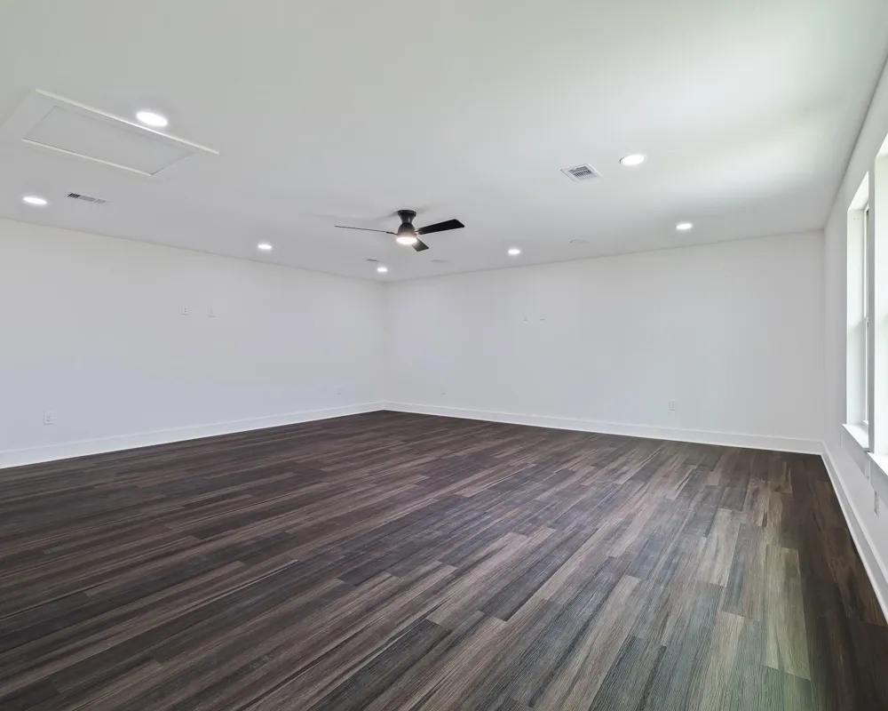 500 Campfire Trail Angleton, TX 77515