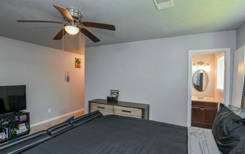 5430 Osprey Drive Houston, TX 77048