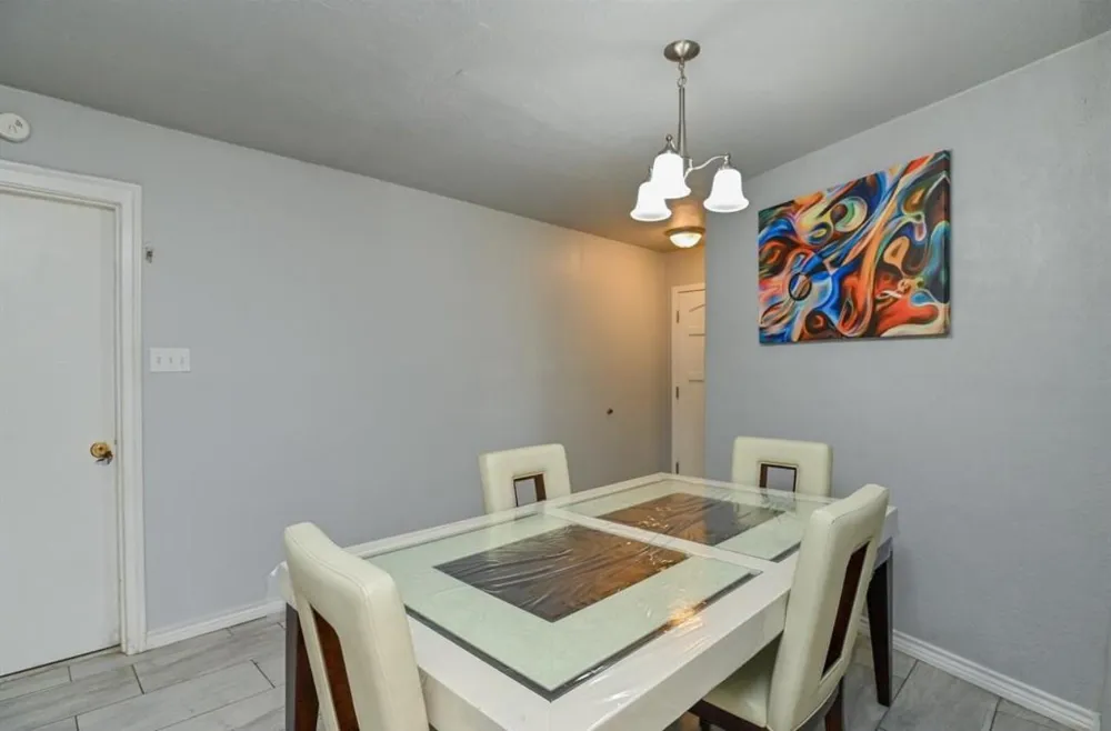 5430 Osprey Drive Houston, TX 77048