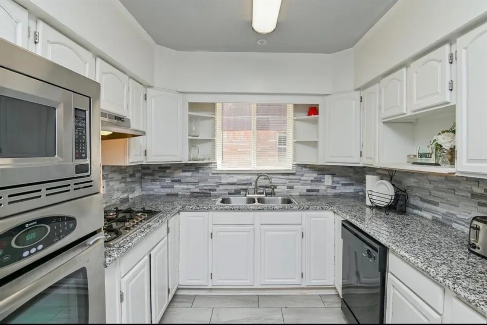 5430 Osprey Drive Houston, TX 77048