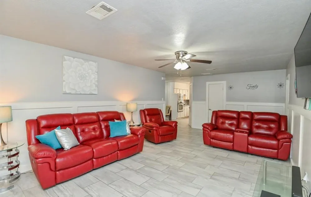 5430 Osprey Drive Houston, TX 77048