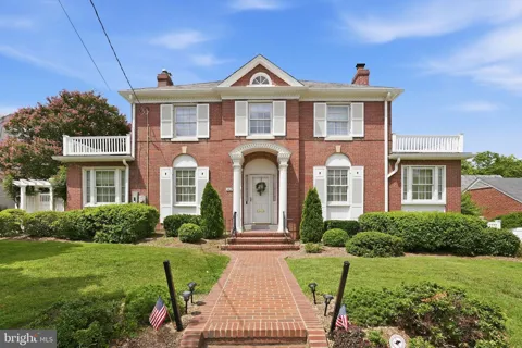 1907 ROOKWOOD ROAD