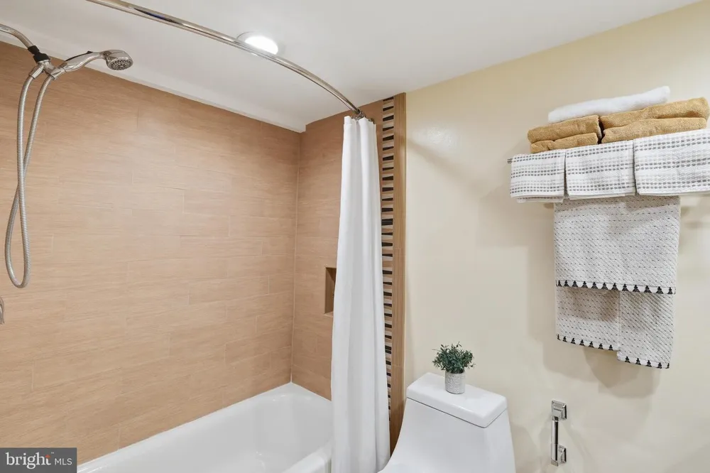 1325 18TH STREET NW #308 Washington, DC 20036