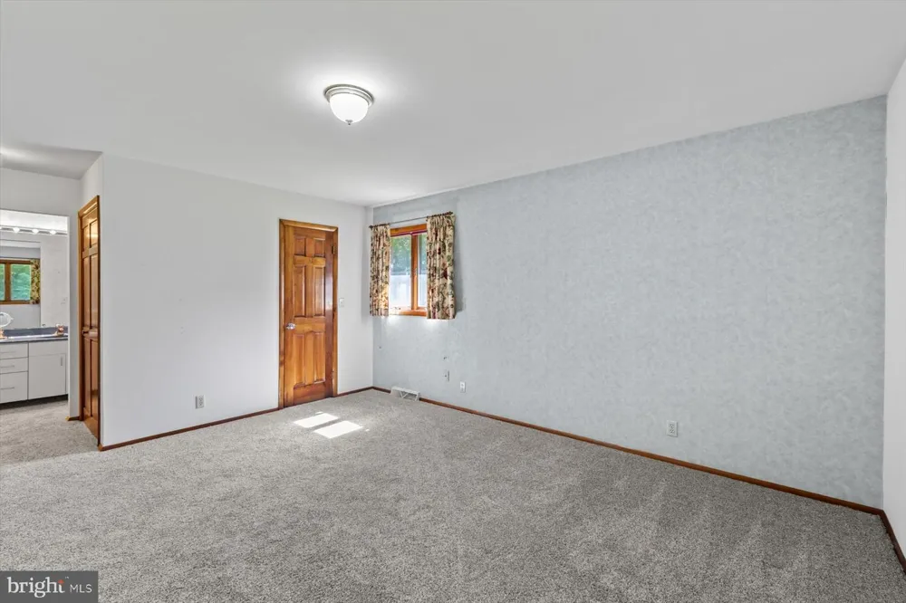 8 MEWS ROAD Milford, DE 19963