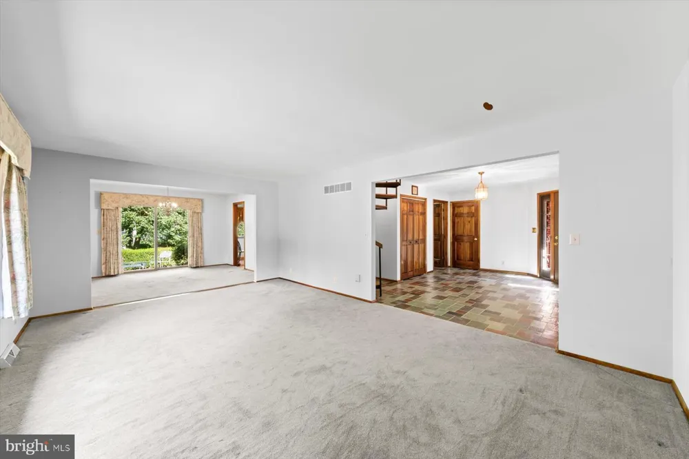 8 MEWS ROAD Milford, DE 19963