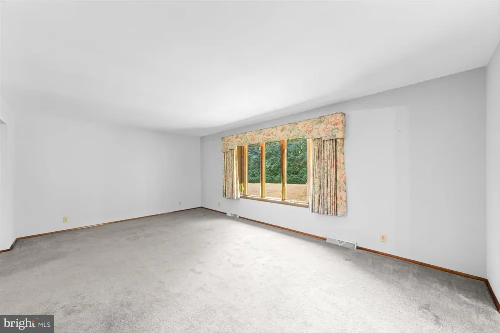 8 MEWS ROAD Milford, DE 19963